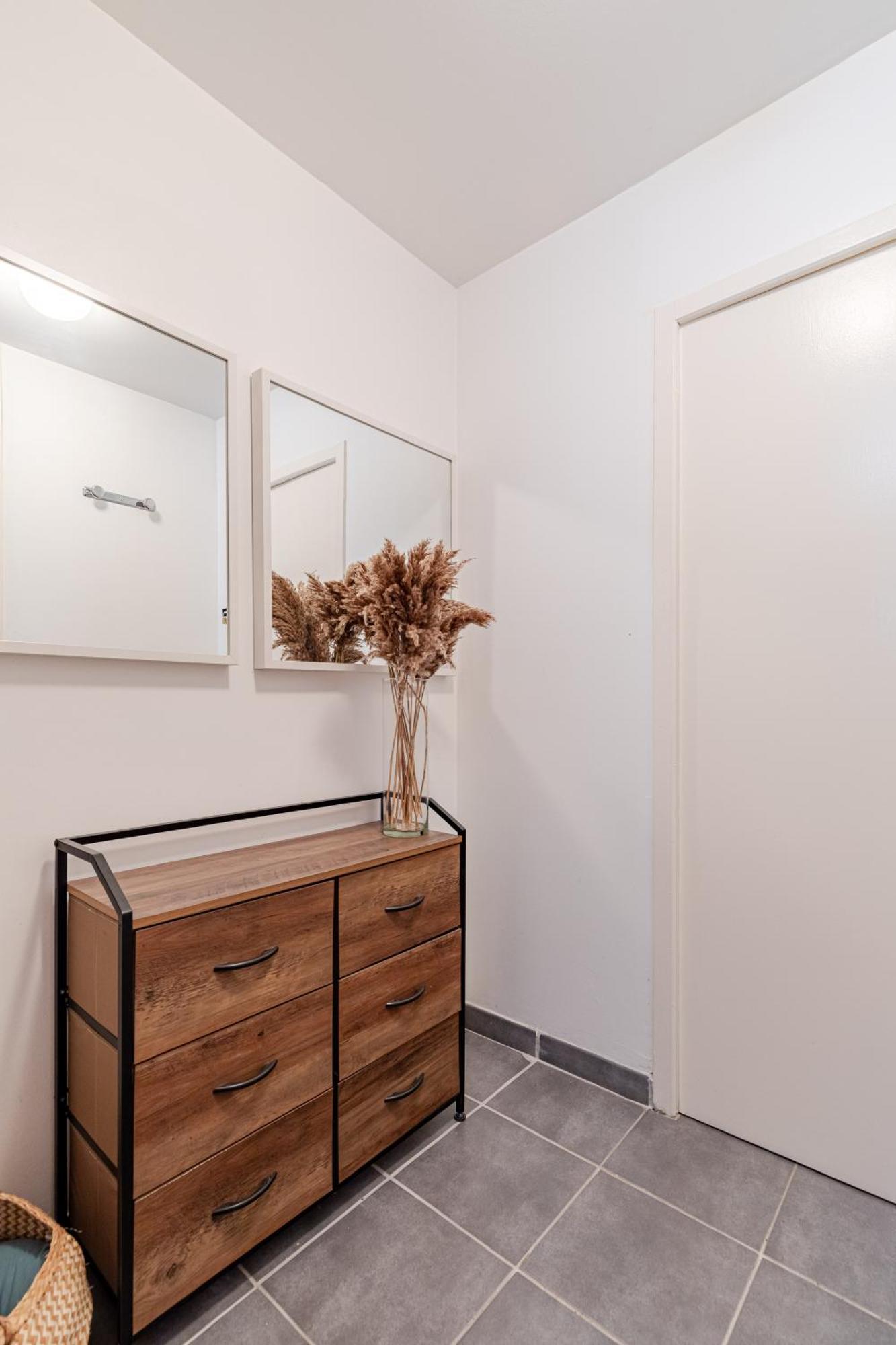 M1 Sweet Homes Angouleme L Secteur Centre Ville Remparts L Maison 1 Piece Avec Garage Prive - Animaux Acceptes Exteriör bild