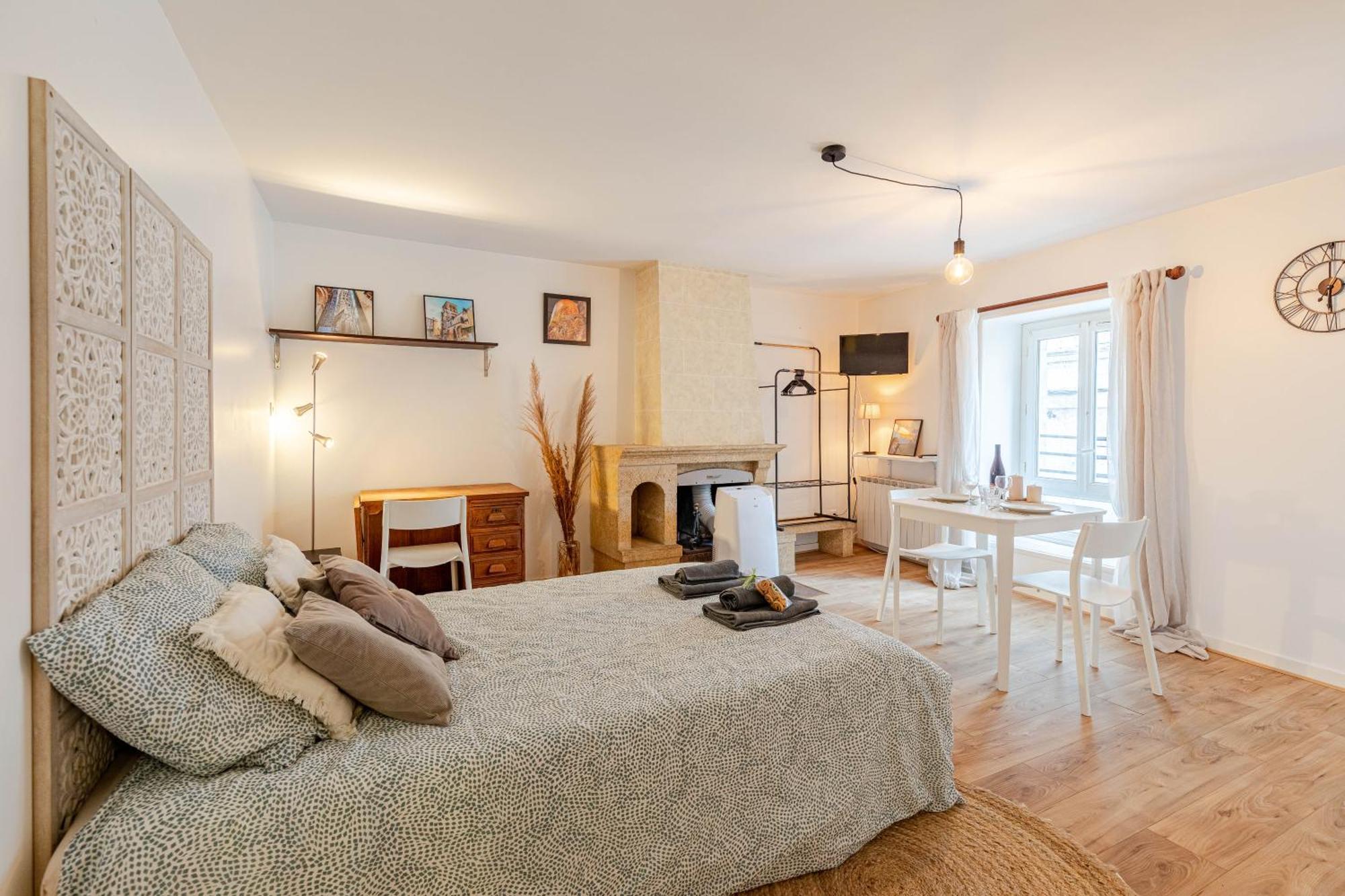 M1 Sweet Homes Angouleme L Secteur Centre Ville Remparts L Maison 1 Piece Avec Garage Prive - Animaux Acceptes Exteriör bild